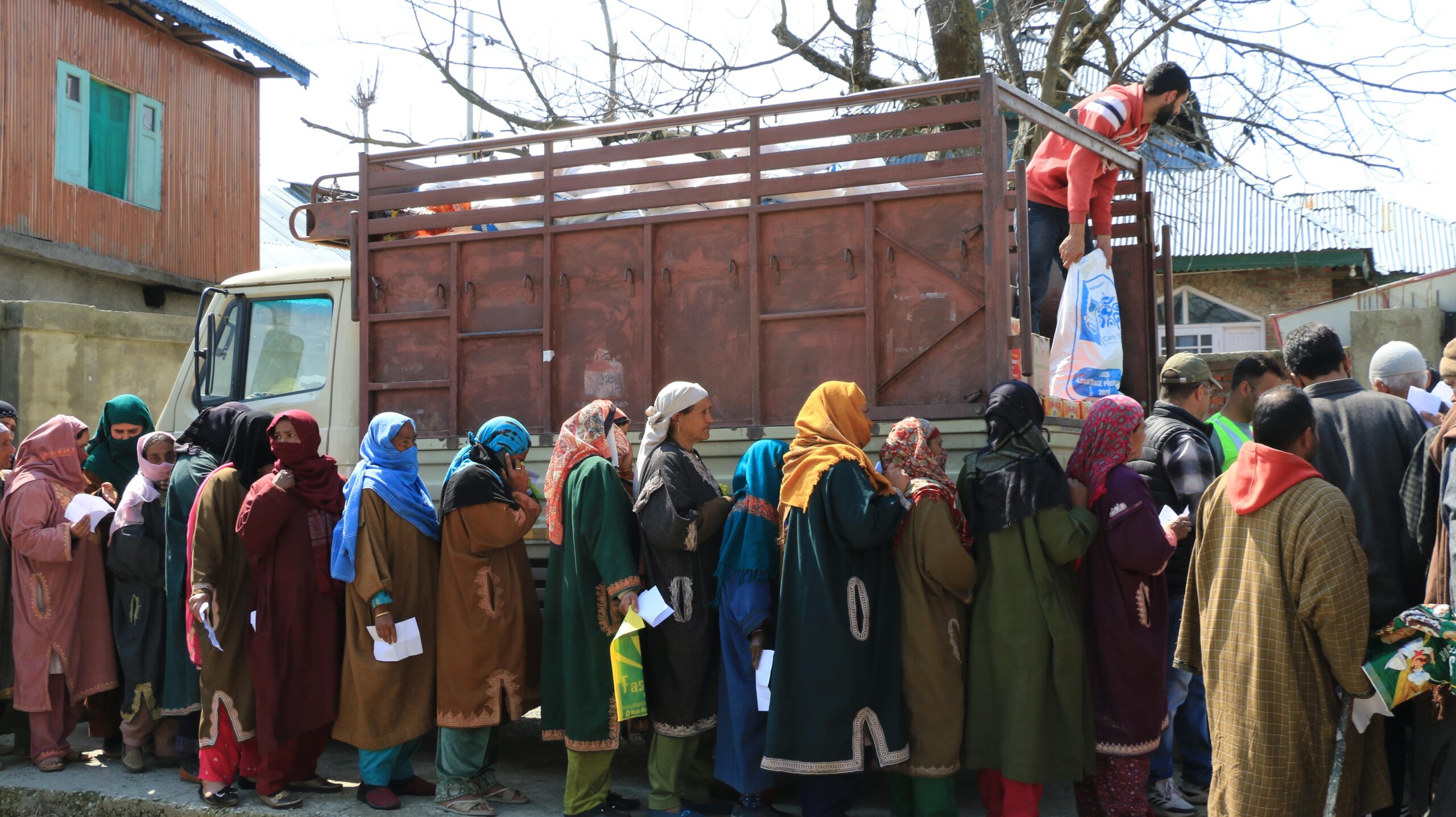 Food Assistance Programme-i  Distribution In Kashmir, India During The Year 2025
